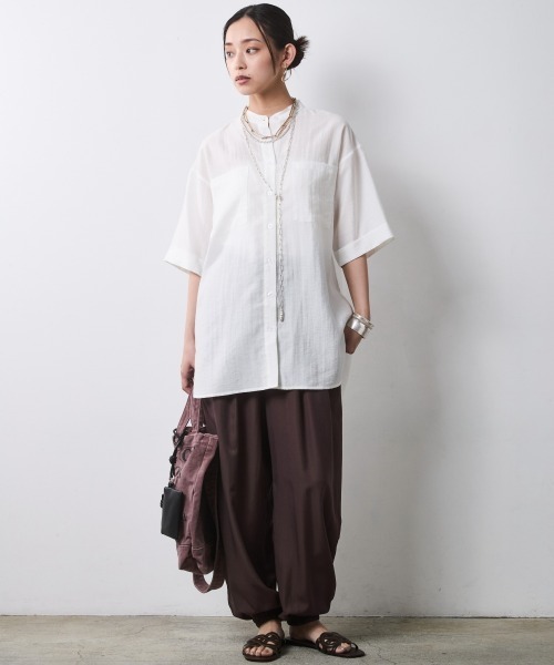 CHIC STYLE（シックスタイル）の「レーヨン麻シャツチュニック＜大きいサイズ有＞シックスタイル（シャツ/ブラウス・レディース・オフホワイト/ブルーグレー・M/L/LL/3L/4L/5L）」の20枚目の写真