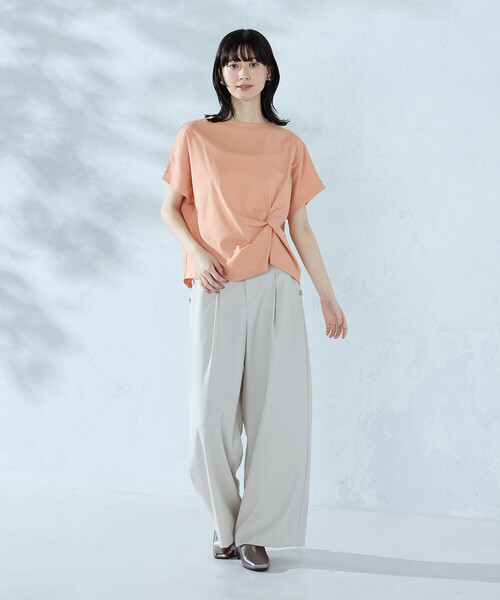 COMME CA ISM(コムサイズム)の「【接触冷感】ツイストタック Tシャツ(Tシャツ/カットソー・レディース・ブラック/オレンジ/ネイビー/ライトグレー/ホワイト・MEDIUM/LARGE)」の16枚目の写真
