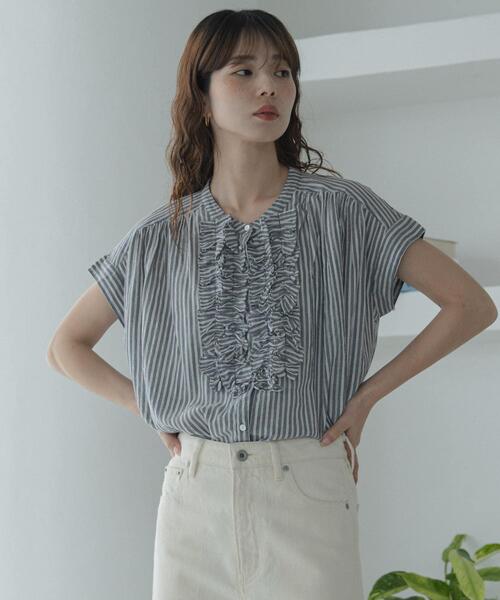 URBAN RESEARCH Sonny Label（アーバンリサーチサニーレーベル）の「ドビーストライプフリルフレンチシャツ（シャツ/ブラウス・レディース・ミント/グレー/ブルー・FREE）」の8枚目の写真