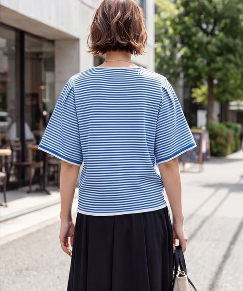 STYLE DELI(スタイルデリ)の「薄手シャリ感フレアスリーブトップス(Tシャツ/カットソー・レディース・ホワイト/ホワイト×ブラック/ホワイト×ブルー・M)」の15枚目の写真