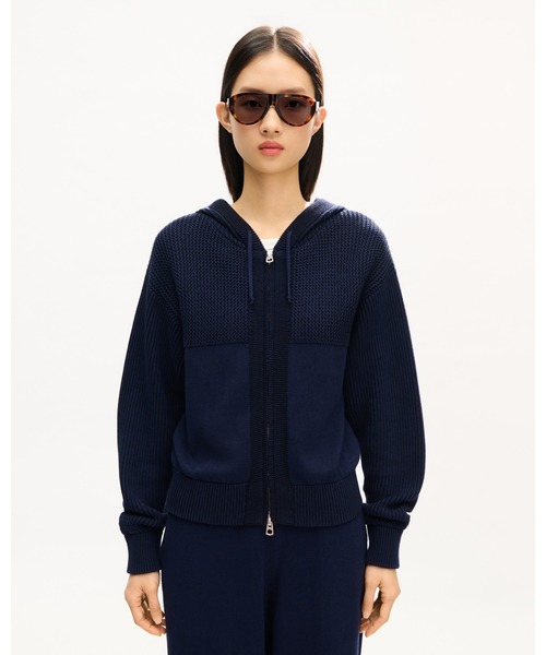 KENZO（ケンゾー）の「'KENZO Signature' ニット ジップアップ フーディー イン コットン ウール（カーディガン/ボレロ・レディース・ブルー系その他・SMALL/X-SMALL/MEDIUM）」の2枚目の写真
