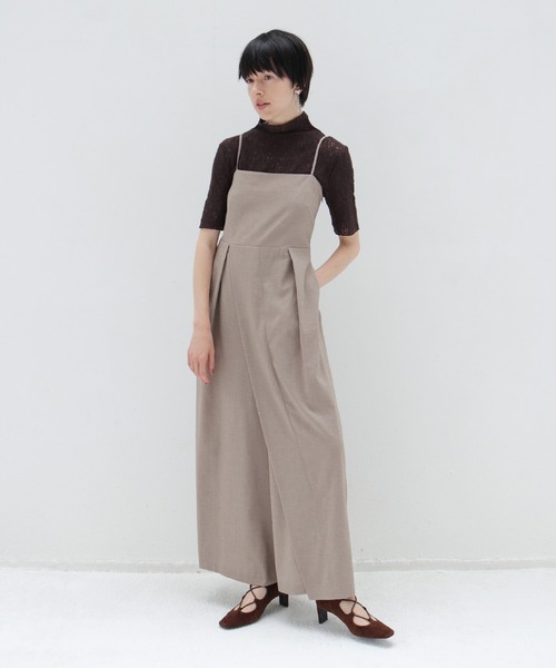 DRESSLAVE(ドレスレイブ)の「dobby asymmetric all in one(ドビーアシンメトリーオールインワン)(サロペット/オーバーオール・レディース・ベージュ/ブラック・38)」の1枚目の写真