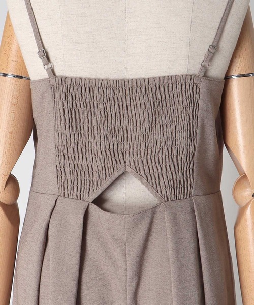 DRESSLAVE(ドレスレイブ)の「dobby asymmetric all in one(ドビーアシンメトリーオールインワン)(サロペット/オーバーオール・レディース・ベージュ/ブラック・38)」の15枚目の写真