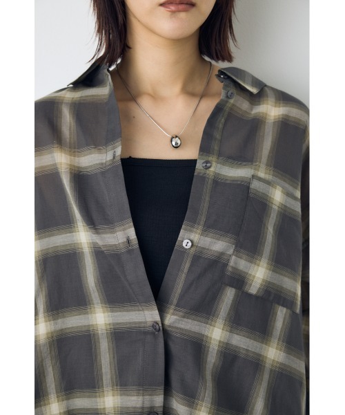 AZUL by moussy(アズールバイマウジー)の「【着丈バリエ】シアーコットンレギュラーシャツ(シャツ/ブラウス・レディース・アイボリー/グレー/ブラック系その他・SMALL/MEDIUM)」の19枚目の写真