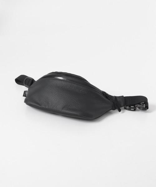 BAGJACK(バッグジャック)の「BAGJACK LEATHER HIP BAG(ボディバッグ/ウエストポーチ・メンズ・ブラック・FREE)」の4枚目の写真