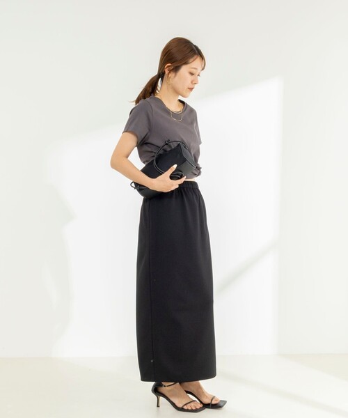 NOLLEY’S(ノーリーズ)の「《ノーリーズオリジナル美容Tシャツ》シルクアミノ酸加工Tシャツ(Tシャツ/カットソー・レディース・チャコールグレー/ホワイト/ベージュ/ブラック/イエロー・38/36)」の8枚目の写真