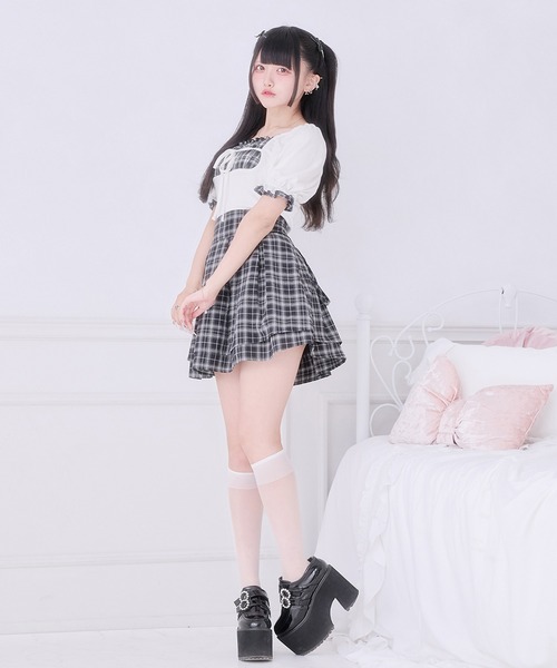 Pal elfy(パルエルフィー)の「エプロンデザインリボントップス(Tシャツ/カットソー・レディース・ブルー/ブラック/オフホワイト/ピンク・フリー)」の18枚目の写真