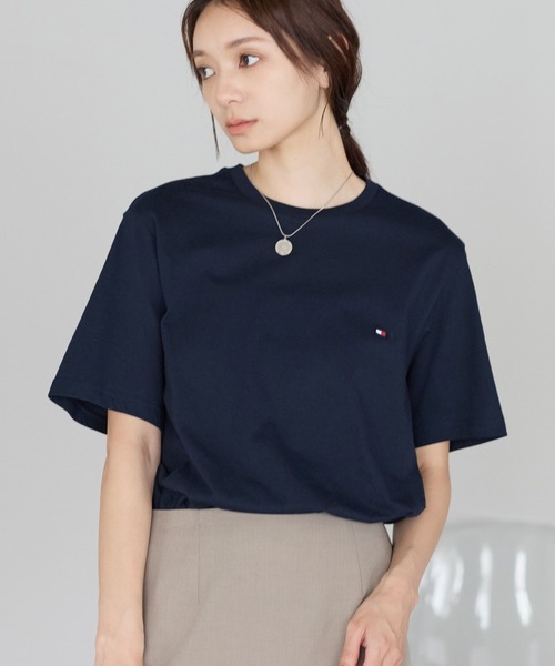TOMMY HILFIGER(トミーヒルフィガー)の「【TOMMY HILFIGER/トミーヒルフィガー】Core Flag Tee オーバーサイズ フラッグ刺繍 半袖Tシャツ ユニセックス(Tシャツ/カットソー・レディース・ブラック/ネイビー/グレー/ホワイト・L/M/S)」の4枚目の写真