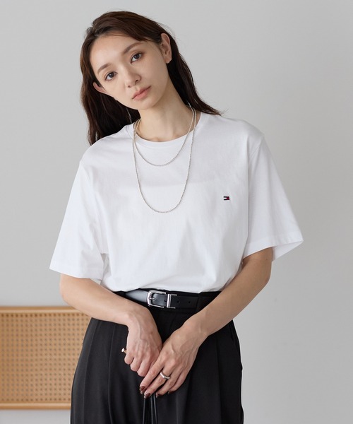 TOMMY HILFIGER(トミーヒルフィガー)の「【TOMMY HILFIGER/トミーヒルフィガー】Core Flag Tee オーバーサイズ フラッグ刺繍 半袖Tシャツ ユニセックス(Tシャツ/カットソー・レディース・ブラック/ネイビー/グレー/ホワイト・L/M/S)」の5枚目の写真