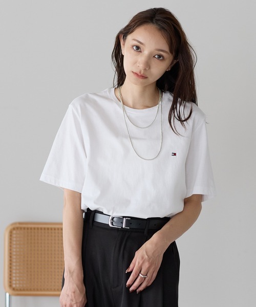 TOMMY HILFIGER(トミーヒルフィガー)の「【TOMMY HILFIGER/トミーヒルフィガー】Core Flag Tee オーバーサイズ フラッグ刺繍 半袖Tシャツ ユニセックス(Tシャツ/カットソー・レディース・ブラック/ネイビー/グレー/ホワイト・L/M/S)」の11枚目の写真
