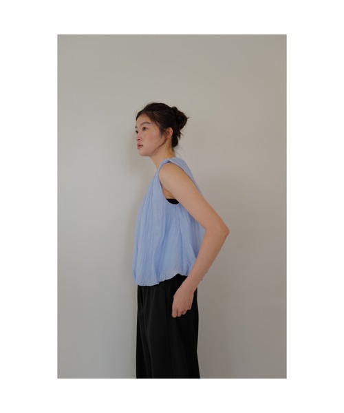 TRUNC（トランクエイティーエイト）の「Sheer Balloon Sleeveless Top（シャツ/ブラウス・レディース・ブルー/ブラック・FREE）」の6枚目の写真