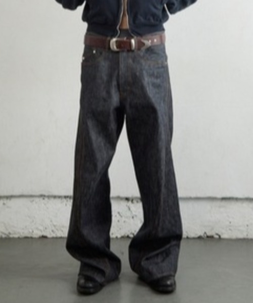NVRFRGT(ネヴァーフォーゲット)の「3D TWISTED WIDE LEG JEANS/デニムパンツ/立体裁断/インディゴデニム/シグネチャーアイテム/NVRFRGT(デニムパンツ・メンズ・インディゴブルー・3/2/1/4)」の1枚目の写真