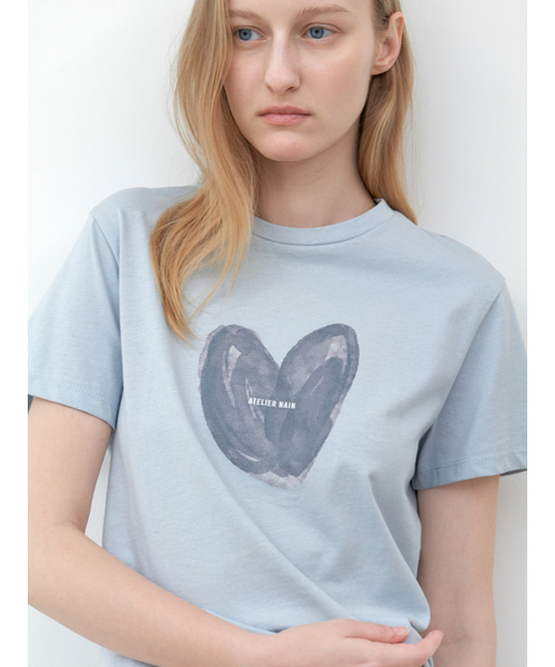 ATELIER NAIN(アトリエナイン)の「LOGO HEART STANDARD FIT TEE (T-7222)(Tシャツ/カットソー・レディース・ホワイト/ライトグレー/ライトブルー・FREE)」の5枚目の写真