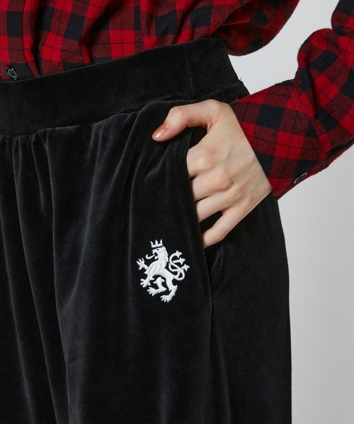 DOUBLE STANDARD CLOTHING(ダブルスタンダードクロージング)の「ヘビーウェイトベロアワイドパンツ(その他パンツ・レディース・ブラック/レッド・38/36)」の8枚目の写真