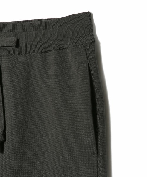 ESTNATION(エストネーション)の「ESTNATION / ミラノリブ リブパンツ <EVER IT>(スウェットパンツ・メンズ・ブラック/チャコールグレー/オフホワイト・MEDIUM/X-LARGE/LARGE/SMALL)」の8枚目の写真
