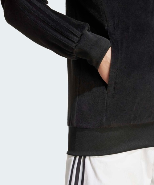 adidas（アディダス）の「SST アディカラー ベロア トラックトップ / ジャージ / トラックジャケット / アディダスオリジナルス adidas Originals（ジャージ・メンズ・ブラック・SMALL/MEDIUM/LARGE/X-LARGE/XX-LARGE/X-SMALL/XX-SMALL/3XL）」の5枚目の写真