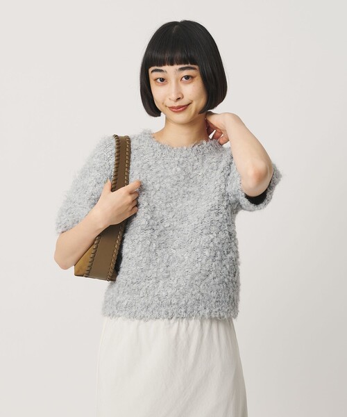 BEAUTY&YOUTH UNITED ARROWS(ビューティーアンドユースユナイテッドアローズ)の「ループフェザーヤーン ハーフスリーブ ニットプルオーバー(ニット/セーター・レディース・ブラック/ナチュラル/ライトグレー・FREE)」の5枚目の写真