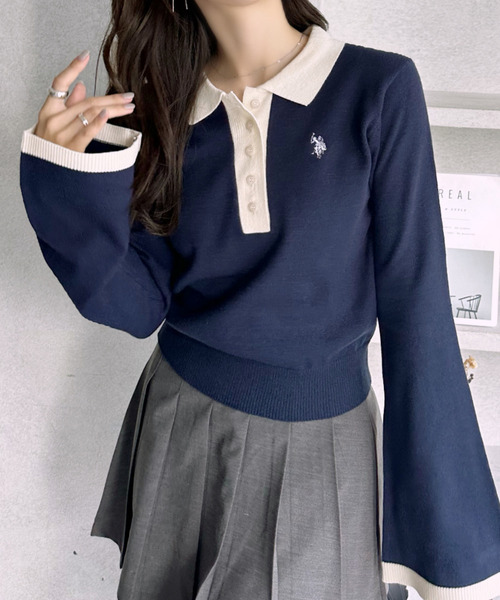 U.S. POLO ASSN.（ユーエスポロアッスン）の「【Ada.別注 U.S. POLO ASSN.】 バイカラー ポロ襟 フレアスリーブ ニット（ポロシャツ・レディース・ブラウン/ネイビー・L/M）」の5枚目の写真
