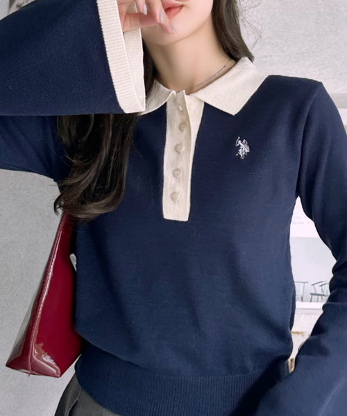 U.S. POLO ASSN.（ユーエスポロアッスン）の「【Ada.別注 U.S. POLO ASSN.】 バイカラー ポロ襟 フレアスリーブ ニット（ポロシャツ・レディース・ブラウン/ネイビー・L/M）」の20枚目の写真