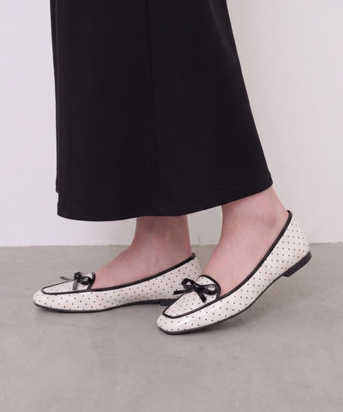 Launa lea（ラウナレア）の「【26秋冬】【レイン対応】スクエアトゥバレエローファー(RB8401A)（バレエシューズ・レディース・ブラック/ネイビー/グレー系その他/アイボリー・21.5cm/22.0cm/22.5cm/23.0cm/23.5cm/24.0cm/24.5cm/25.0cm/25.5cm/26.0cm）」の8枚目の写真