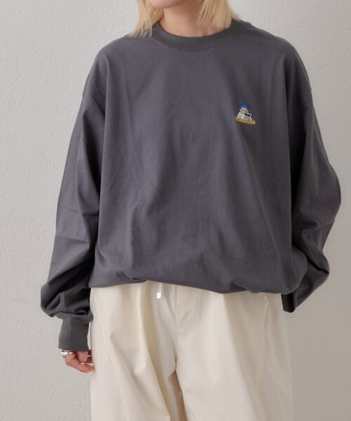 CIAOPANIC TYPY(チャオパニックティピー)の「【DOG&OJISAN】ワンポイント刺繍ロンTEE(Tシャツ/カットソー・メンズ・ベージュ/チャコールグレー/グレー/ホワイト・LARGE/MEDIUM)」の14枚目の写真
