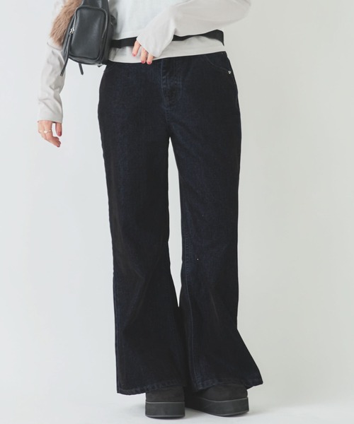 archives（アルシーヴ）の「フロッキーストレートフレアデニムパンツ（デニムパンツ・レディース・ブラウン/ブラック・SMALL/MEDIUM）」の21枚目の写真