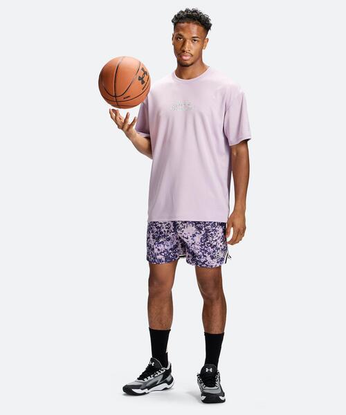 UNDER ARMOUR(アンダーアーマー)の「UAストリートクエスト ショートスリーブ Tシャツ(バスケットボール/メンズ)(Tシャツ/カットソー・メンズ・スモークピンク・XL/L/M/S/2XL/3XL)」の2枚目の写真