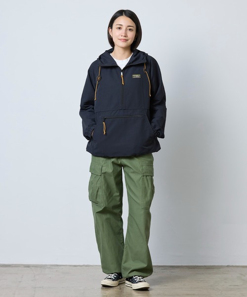 L.L.Bean(エルエルビーン)の「マウンテン・クラシック・アノラック 米国フィット・プチ(マウンテンパーカー・レディース・ブラック・SMALL/X-SMALL/LARGE/MEDIUM)」の9枚目の写真