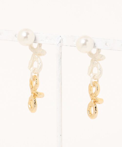 Scrap Book(スクラップブック)の「【Sea’ds mara】Knot hoop pierce(ピアス(両耳用)・レディース・シルバー系その他・FREE)」の2枚目の写真