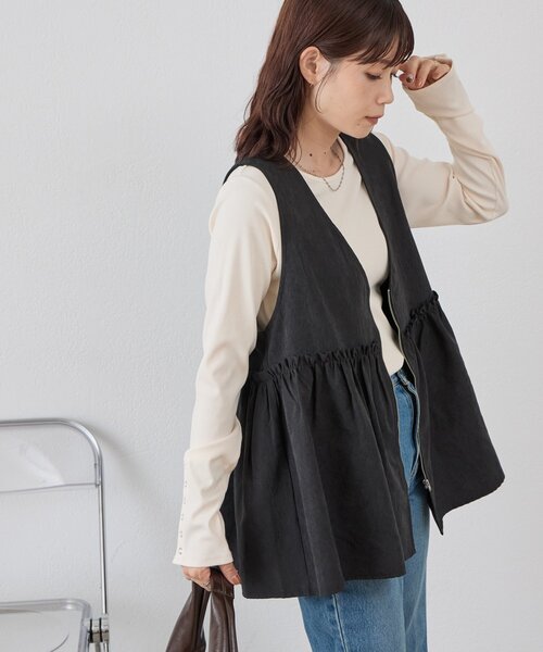 DISCOAT(ディスコート)の「【WEB限定】ピーチ起毛ジップフリルベスト(シャツ/ブラウス・レディース・キャメル/モカ/ブラック・FREE)」の8枚目の写真