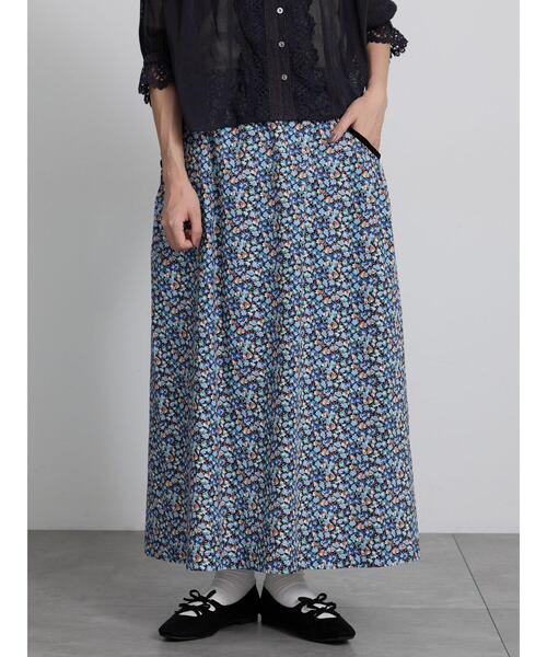 TSUHARU by Samansa Mos2(ツハルバイサマンサモスモス)の「【LIBERTY FABRICS】Floralia柄ギャザースカート(スカート・レディース・ブルー/レッド・F)」の1枚目の写真
