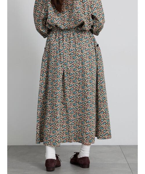 TSUHARU by Samansa Mos2(ツハルバイサマンサモスモス)の「【LIBERTY FABRICS】Floralia柄ギャザースカート(スカート・レディース・ブルー/レッド・F)」の15枚目の写真