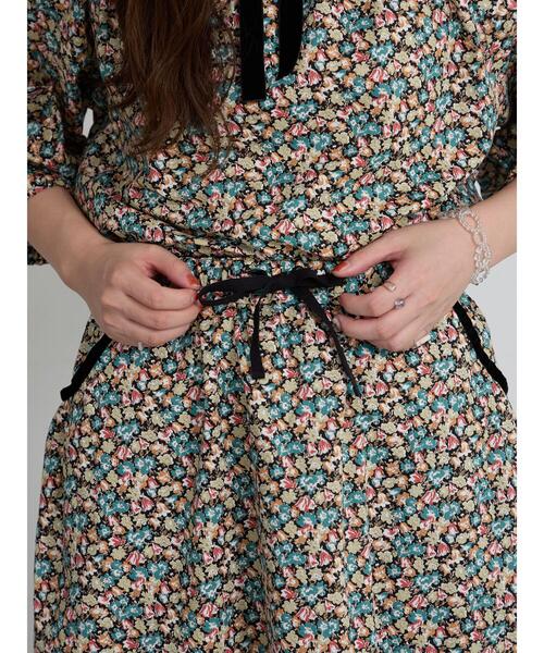 TSUHARU by Samansa Mos2(ツハルバイサマンサモスモス)の「【LIBERTY FABRICS】Floralia柄ギャザースカート(スカート・レディース・ブルー/レッド・F)」の18枚目の写真