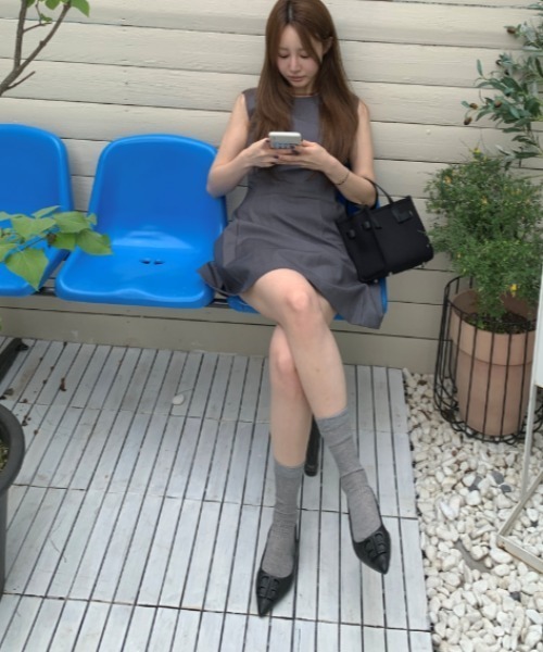 Aelina(エリナ)の「ノースリーブショートワンピース(ワンピース・レディース・グレー/ブラック・L/M)」の16枚目の写真