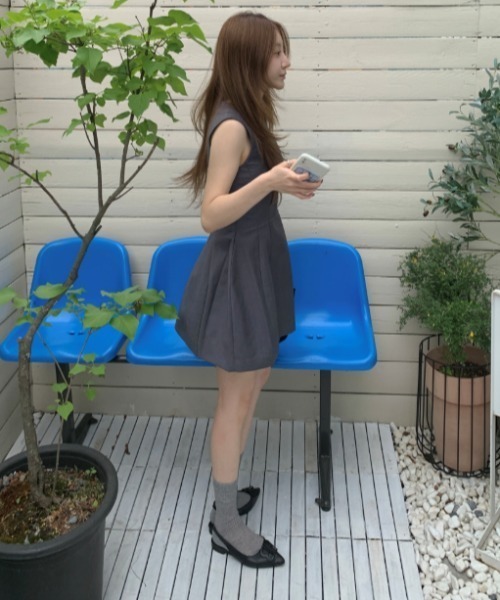 Aelina(エリナ)の「ノースリーブショートワンピース(ワンピース・レディース・グレー/ブラック・L/M)」の20枚目の写真