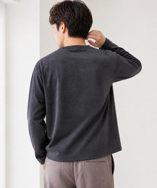 MONO-MART(モノマート)の「ソフトフェード コンパクトフィット クルーネック長袖カットソー<イージーケア・UVカット>(Tシャツ/カットソー・メンズ・ダークグレー/ダークブラウン/ブラック/ダークネイビー/グレイッシュブルー/アイボリー/ダークオリーブ・S/L/M)」の21枚目の写真