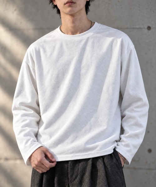 MONO-MART(モノマート)の「ソフトフェード コンパクトフィット クルーネック長袖カットソー<イージーケア・UVカット>(Tシャツ/カットソー・メンズ・ダークグレー/ダークブラウン/ブラック/ダークネイビー/グレイッシュブルー/アイボリー/ダークオリーブ・S/L/M)」の2枚目の写真