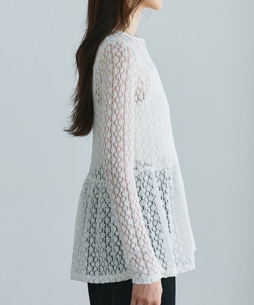 Pierrot（ピエロ）の「カットレースペプラムトップス（Tシャツ/カットソー・レディース・オフホワイト・L/M）」の3枚目の写真