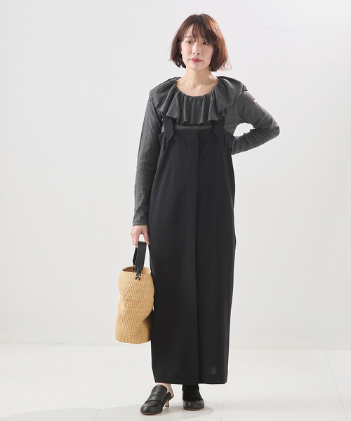 Uhr（ウーア）の「《一部WEB限定カラー》Miller*Uhr 別注 Frill Collar Tops カットソー（Tシャツ/カットソー・レディース・ブラウン/チャコールグレー/アイボリー・FREE）」の15枚目の写真