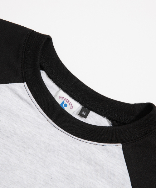ROIDESROIS（ロワデロワ）の「フレンドシップドローイングアートラグラン長袖Tシャツ（ブラック）（Tシャツ/カットソー・レディース・その他・1/2）」の3枚目の写真