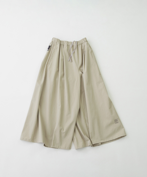 nop de nod(ノップドゥノッド)の「フレアーマキシパンツ(その他パンツ・レディース・インディゴブルー/ブラック/ダークブラウン/ライトベージュ・M)」の10枚目の写真