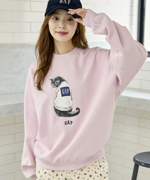 GAP(ギャップ)の「PUBLUX × GAP/ギャップ 別注 キャット グラフィック プリント 裏起毛 スウェット 限定展開(スウェット・メンズ・ブラウン/ネイビー/ピンク/ライトグレー・SMALL/MEDIUM/LARGE)」の15枚目の写真