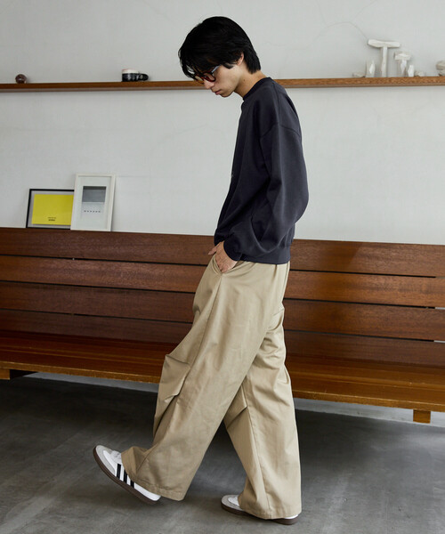 GAP(ギャップ)の「PUBLUX × GAP/ギャップ 別注 キャット グラフィック プリント 裏起毛 スウェット 限定展開(スウェット・メンズ・ブラウン/ネイビー/ピンク/ライトグレー・SMALL/MEDIUM/LARGE)」の5枚目の写真