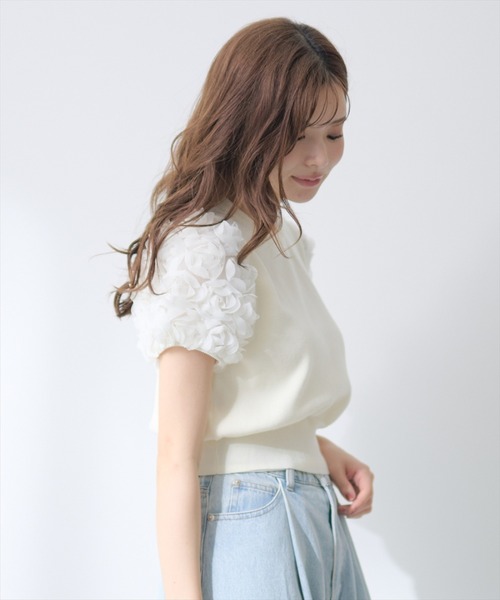 AND COUTURE（アンドクチュール）の「３Dフラワーレーススリーブプルオーバー（ニット/セーター・レディース・ホワイト/ブラック/ブラウン・FREE）」の12枚目の写真