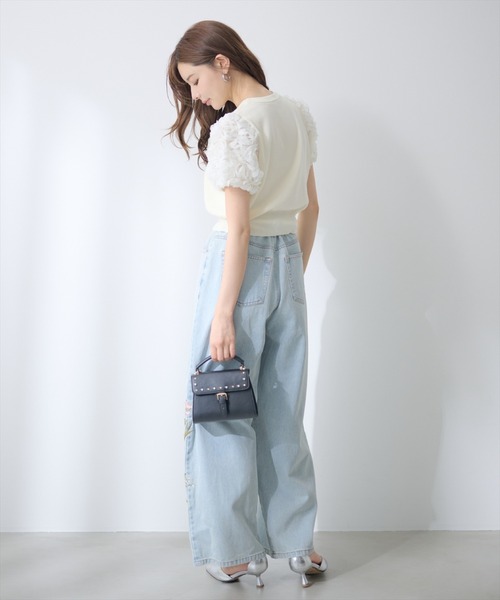 AND COUTURE（アンドクチュール）の「３Dフラワーレーススリーブプルオーバー（ニット/セーター・レディース・ホワイト/ブラック/ブラウン・FREE）」の19枚目の写真