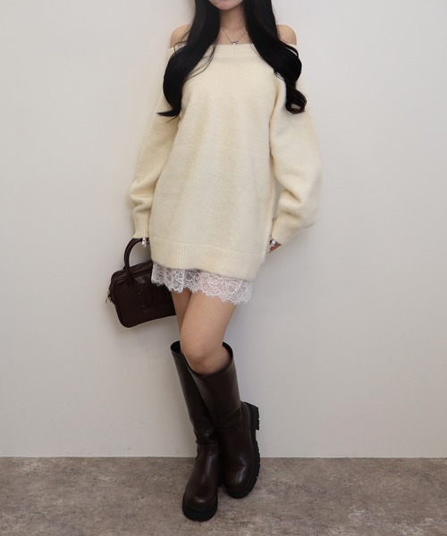 SOELA（ソエラ）の「【SOELA】レースドッキングオフショルニットワンピース（ワンピース・レディース・ベージュ/オフホワイト/グレー・M）」の15枚目の写真