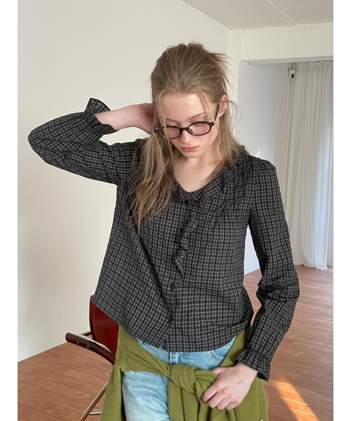 ETMON(エトモン)の「チェックラッフルピンタックブラウス ブラック(シャツ/ブラウス・レディース・その他・SMALL/MEDIUM)」の4枚目の写真