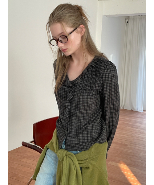 ETMON(エトモン)の「チェックラッフルピンタックブラウス ブラック(シャツ/ブラウス・レディース・その他・SMALL/MEDIUM)」の5枚目の写真