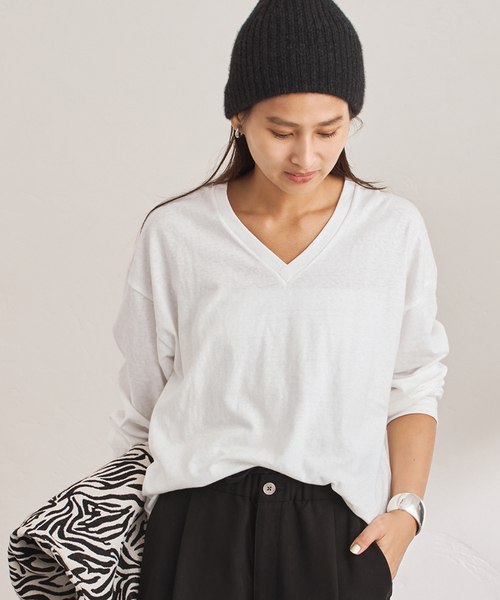 FRAMeWORK（フレームワーク）の「≪追加≫ラフィー天竺Vネックプルオーバー（Tシャツ/カットソー・レディース・ホワイト/ブラック・FREE）」の12枚目の写真