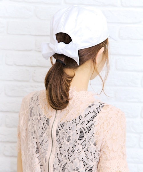 14+(イチヨンプラス)の「バックリボン結びキャップ(キャップ・レディース・ブラック/ベージュ/ネイビー/ピンク/ホワイト・FREE)」の2枚目の写真